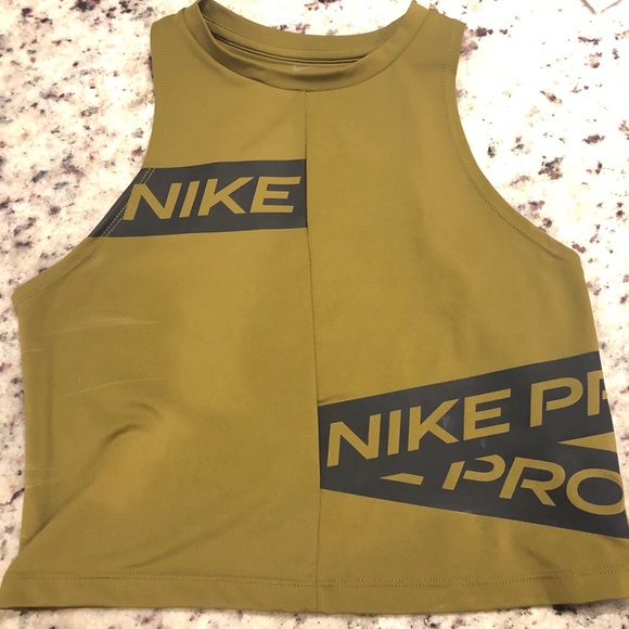 SOLD🔥Nike Pro Graphic Crop Tank Top Olive Medium - Picture 8 of 8